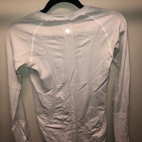 Lululemon Switfly Tech - Picture 3 of 3